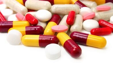 Treatment of small pelvic varicose veins with drugs