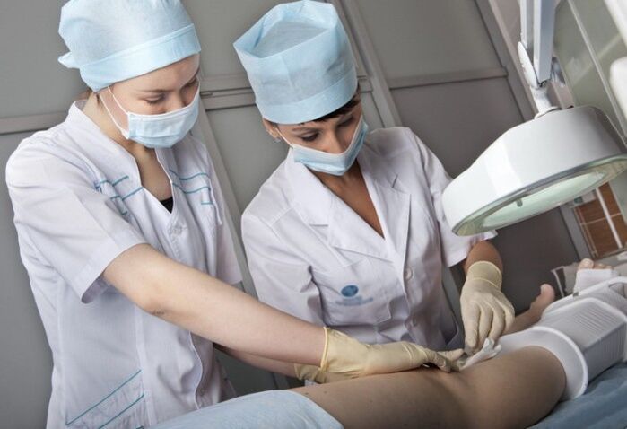 Perform surgery for varicose veins in the legs. 